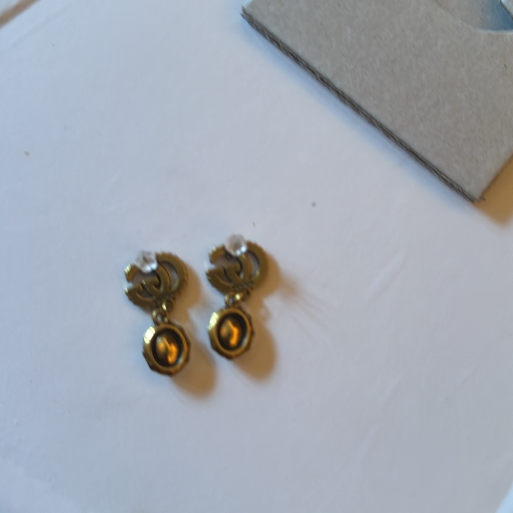 Gucci earrings Gold tone Logo Drop Earrings with Clear Crystal - Picture 9 of 9